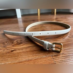 Size Small Skinny White Belt